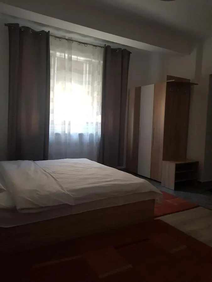 Ferienwohnung Casa Darya-24H Check-In Bukarest